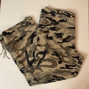 Thalia Sodi Camouflage Lightweight Pants Womens Plus Size 24